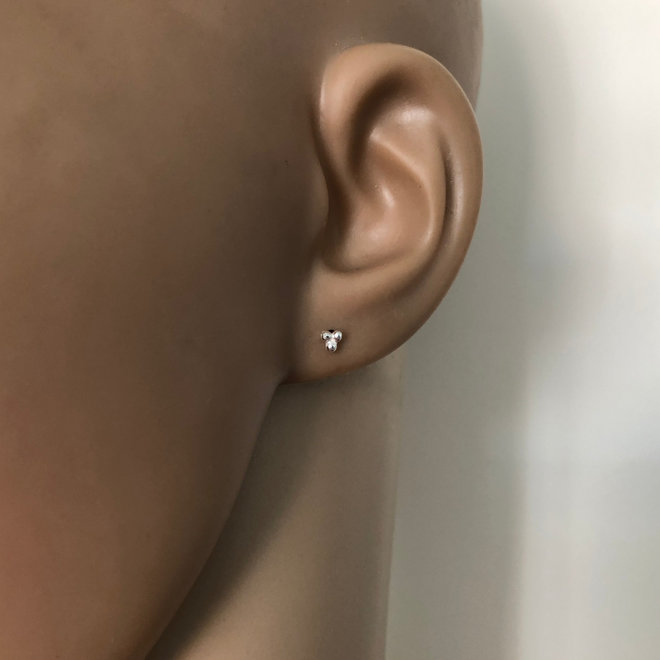 Zilveren mini oorstekers 3 kleine balletjes