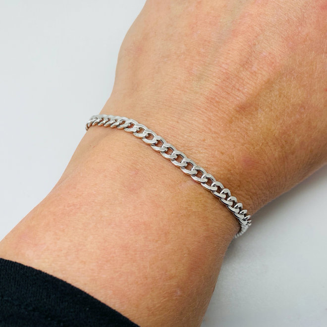 Zilveren 5 mm holle gourmet schakel armband