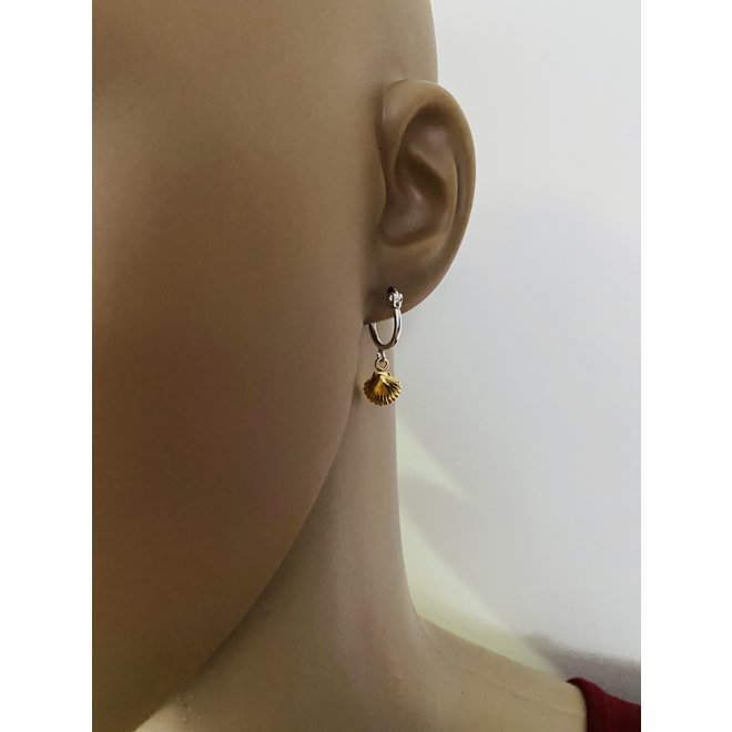 925 zilveren oorringen met een verguld schelp hangertje
