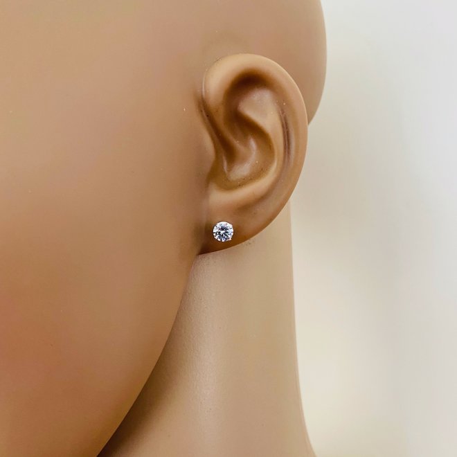 Zilveren mini oorstekers 5 mm witte zirkoon