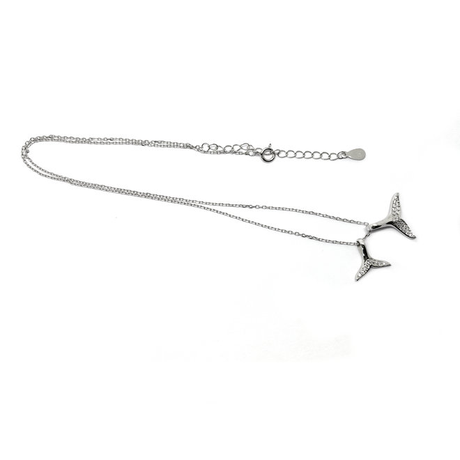 Zilveren moeder kind walvisstaart ketting witte cz