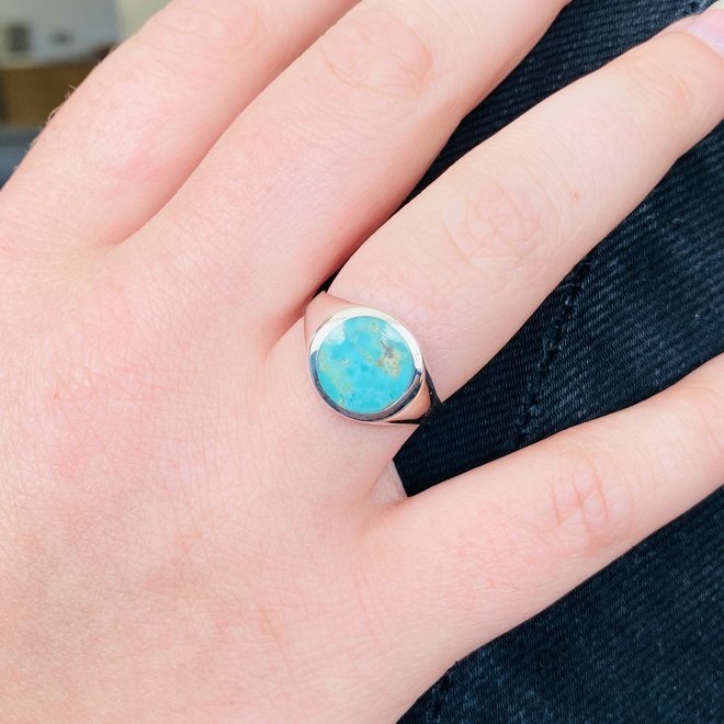 Zilveren natuurlijke ronde turquoise zegelring