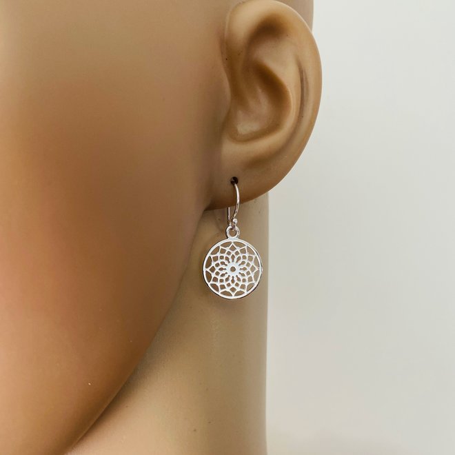 Zilveren lotus mandala bloem oorhangers