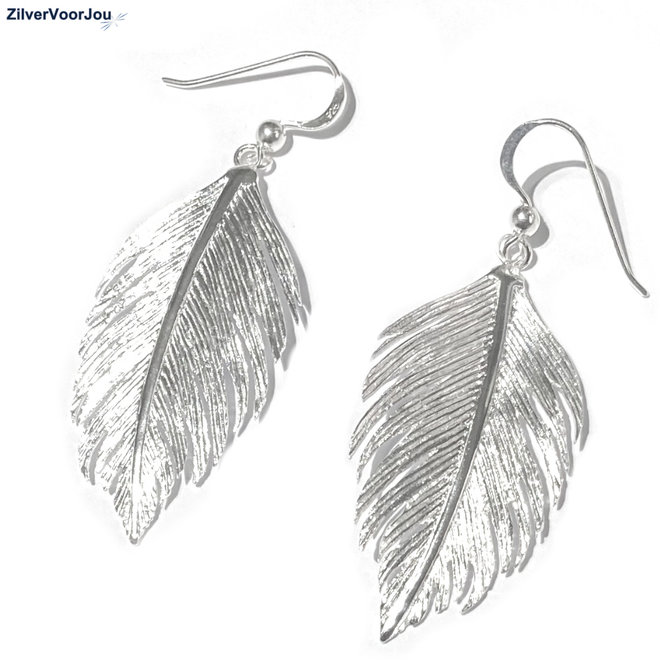 Zilveren big feather oorhangers