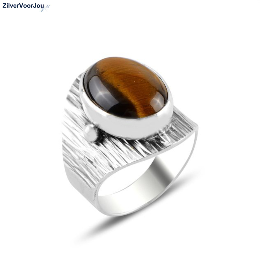 Zilveren ring met ovale zwarte Onyx in bewerkte setting | Zilveren