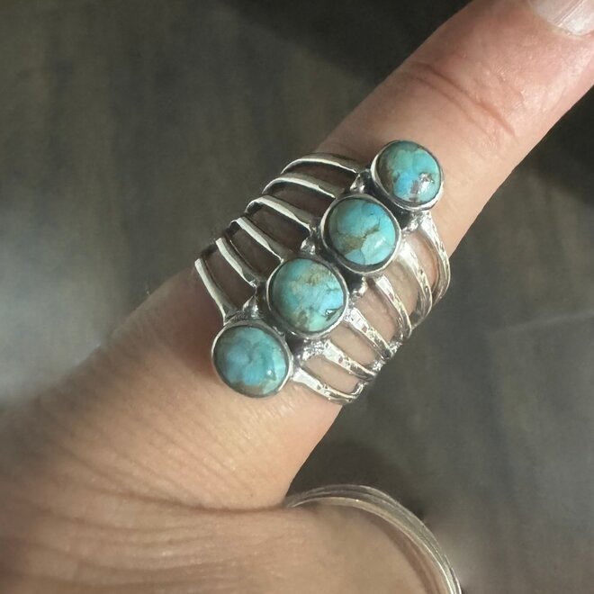 Zilveren grote natuurlijke turquoise ring met 4 stenen