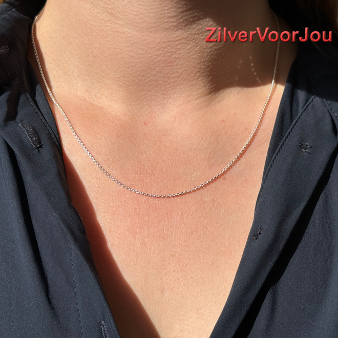Zilveren ovale kabelketting 50 cm 1.4 mm breed
