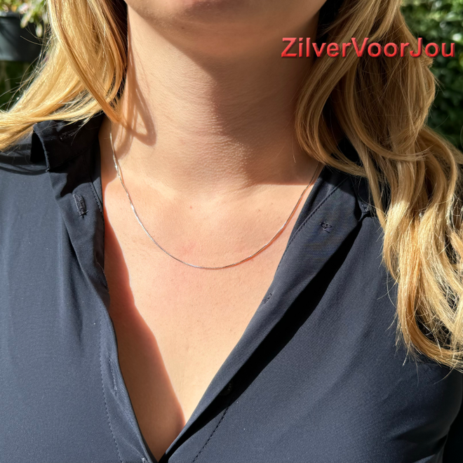Zilveren box ketting 50 cm rhodium 0.8 mm