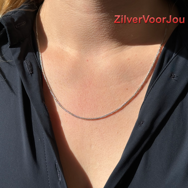 Zilveren square spiga rhodium ketting 50 cm