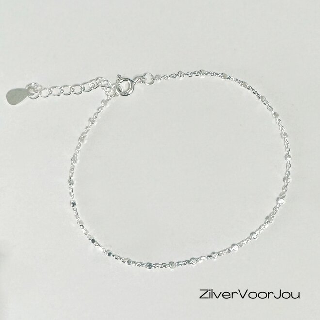Zilveren minimalistisch fantasie armbandje