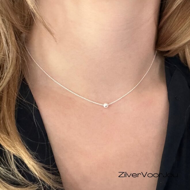 Zilveren mini zoetwaterparel ketting