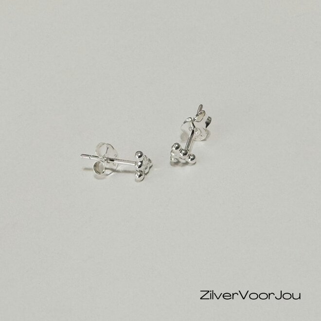 Zilveren mini triangel dots studs