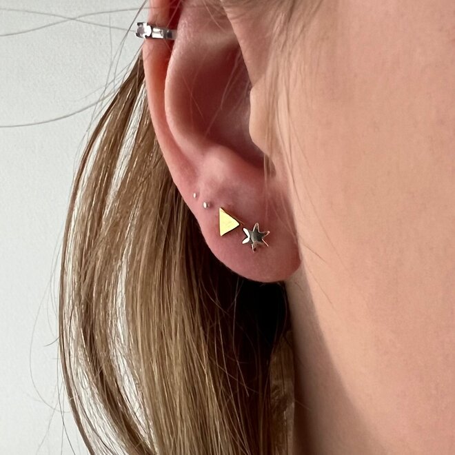 Gold plated 925 zilveren kleine triangle oorstekers