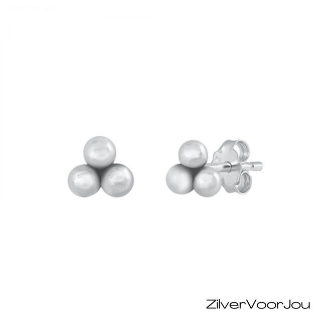 Zilveren trinity bal oorknopjes