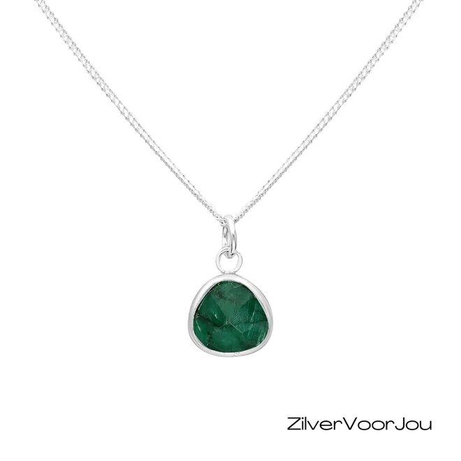 925 zilveren ketting met malachiet hanger – krachtig en stijlvol