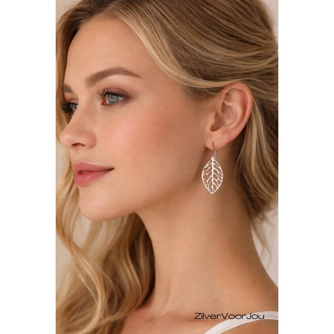 Zilveren blad leaf oorbellen grote haak