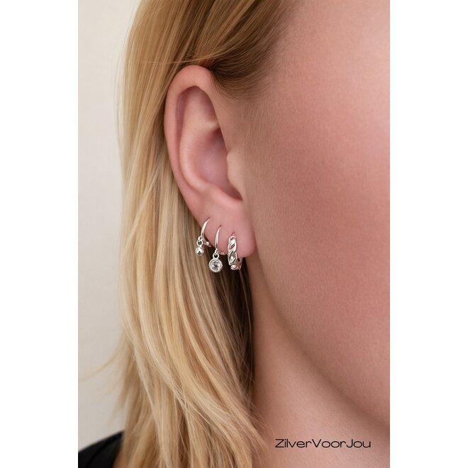 Zilveren mini huggie hoops ball