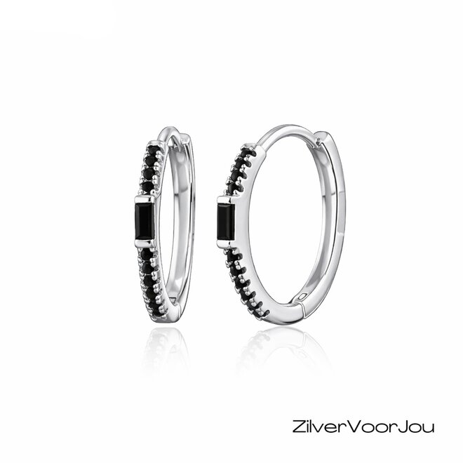 Zilveren ovale oorringen zwarte cz