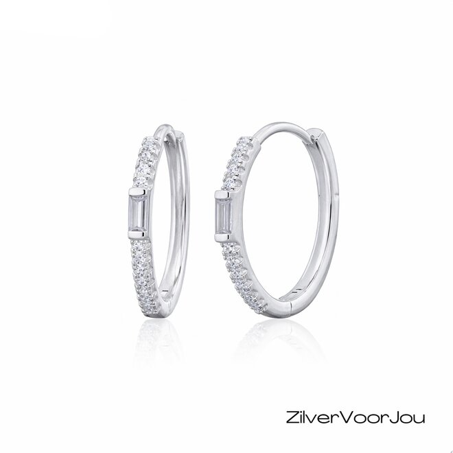 Zilveren ovale oorringen witte  cz