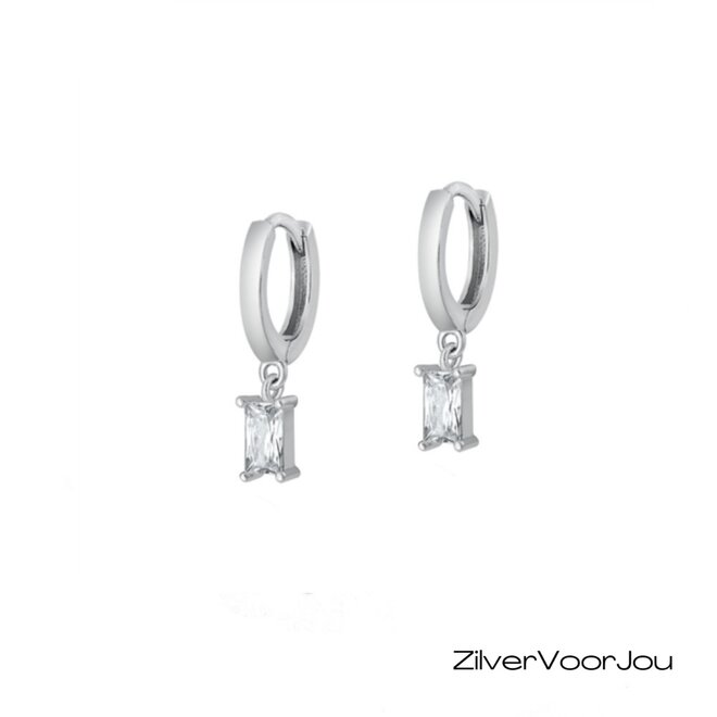 Zilveren huggie hoops witte rechthoek zirkonia