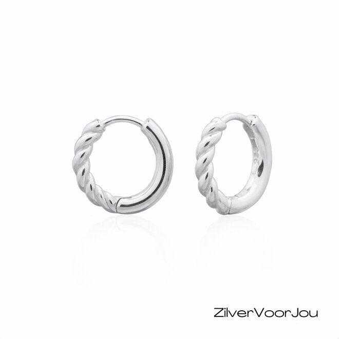 Zilveren half twist huggie hoops
