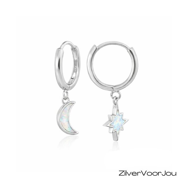 925 zilveren oorringen met maan- en sterbedels en witte  opaal