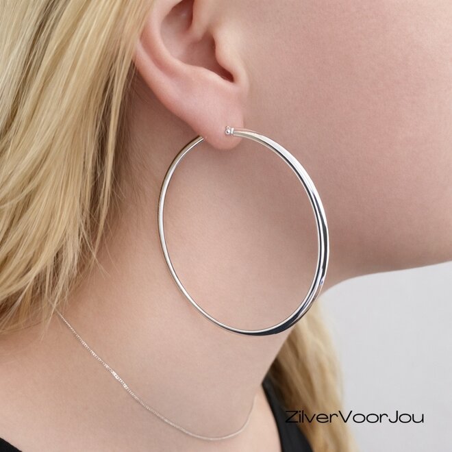 Zilveren scharnier oorringen 65 mm vlakke buis