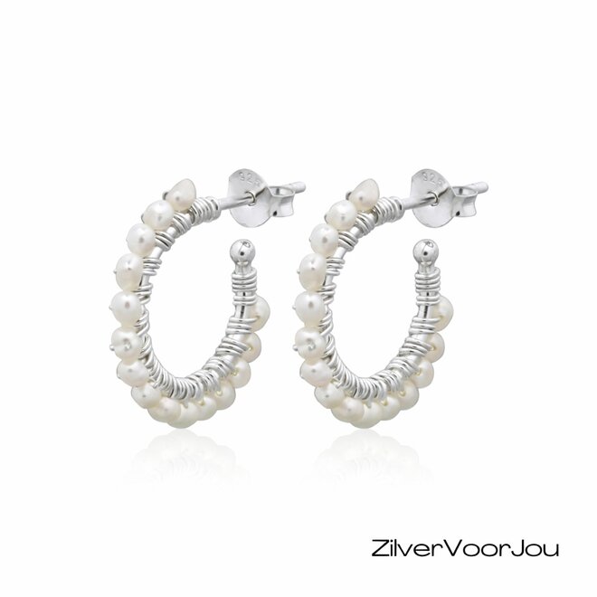 Zilveren zoetwaterparel oorringen