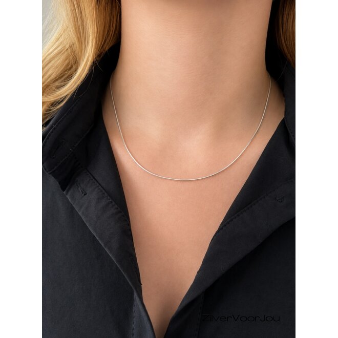 Zilveren slang ketting 45 cm 1.2 mm