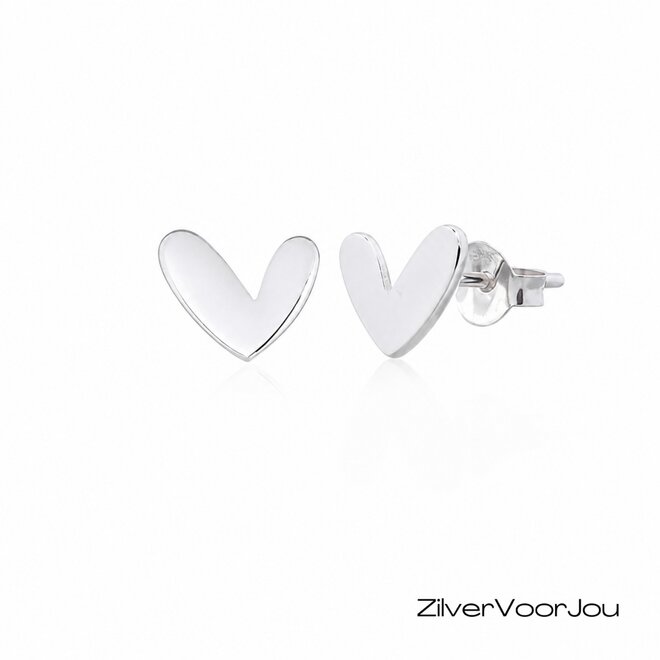 Zilveren design hartjes oorstekers