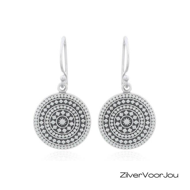 Zilveren bohemian mandala disc oorbellen