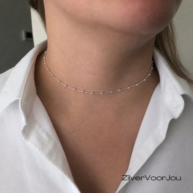 Zilveren bolletjes ketting choker