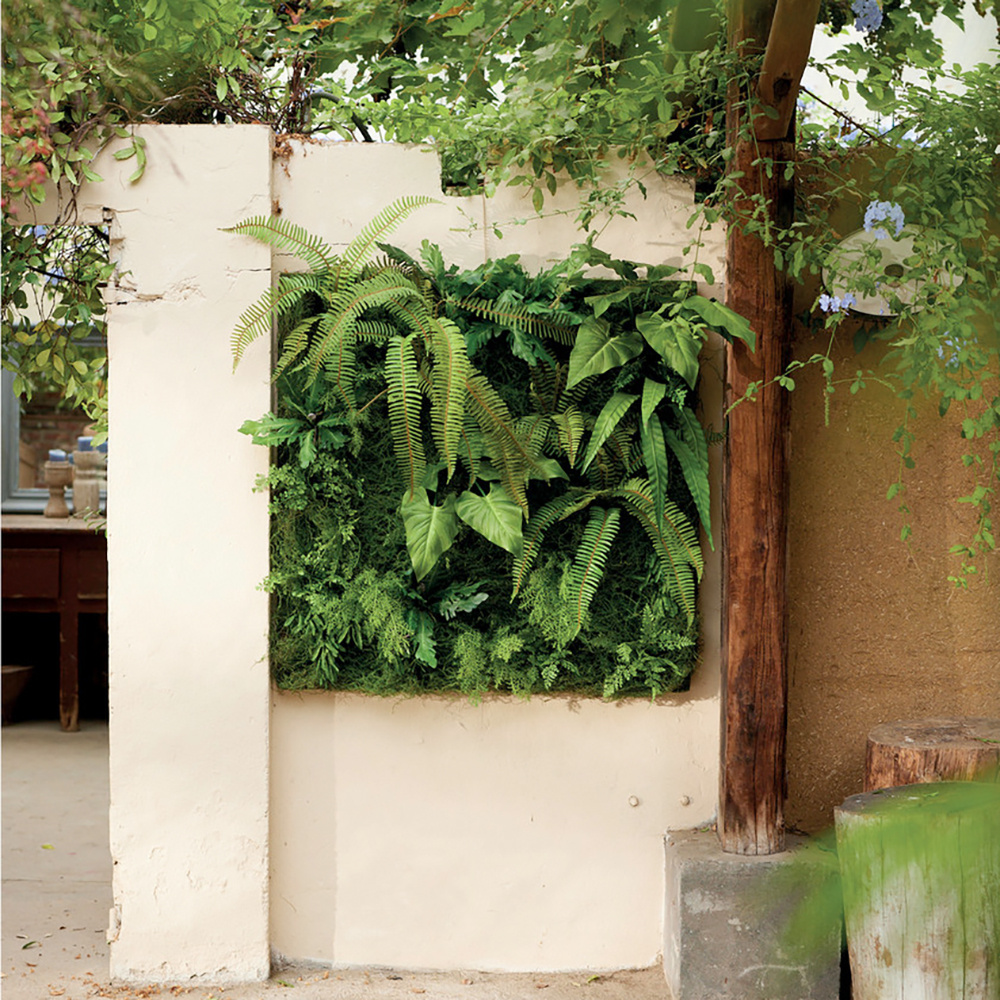Verticaal groen met kunstplanten