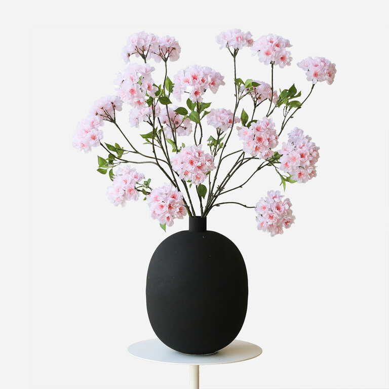 Zijden bloemen boeket Luna Fleur is een luchtig boeket met lichtroze bloesem.