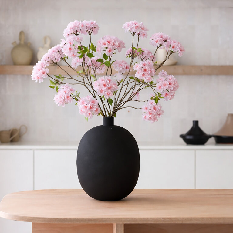 Zijden bloemen boeket Luna Fleur is een luchtig boeket met lichtroze bloesem.