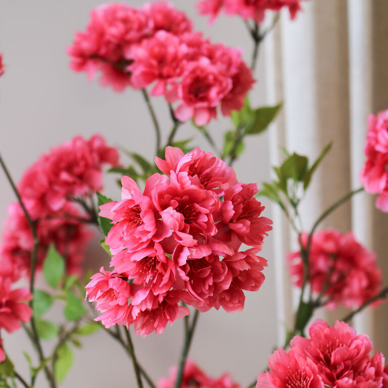 Zijden bloemen boeket Luna Rose is een luchtig boeket met roze bloesem.