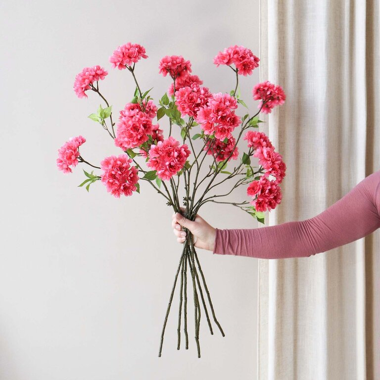 Zijden bloemen boeket Luna Rose is een luchtig boeket met roze bloesem.