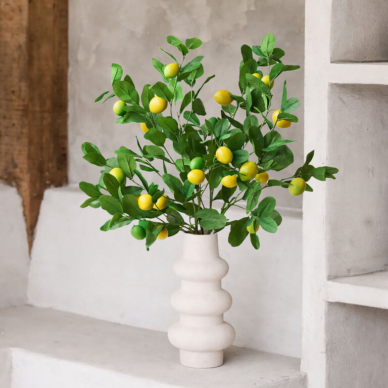 Zijden boeket Lemon Zest is een fris en kleurrijk boeket met citroen fruittakken.