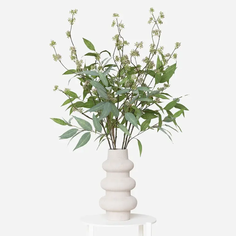 Zijden boeket Amaya Misty is een groot boeket met dille en eucalyptus.