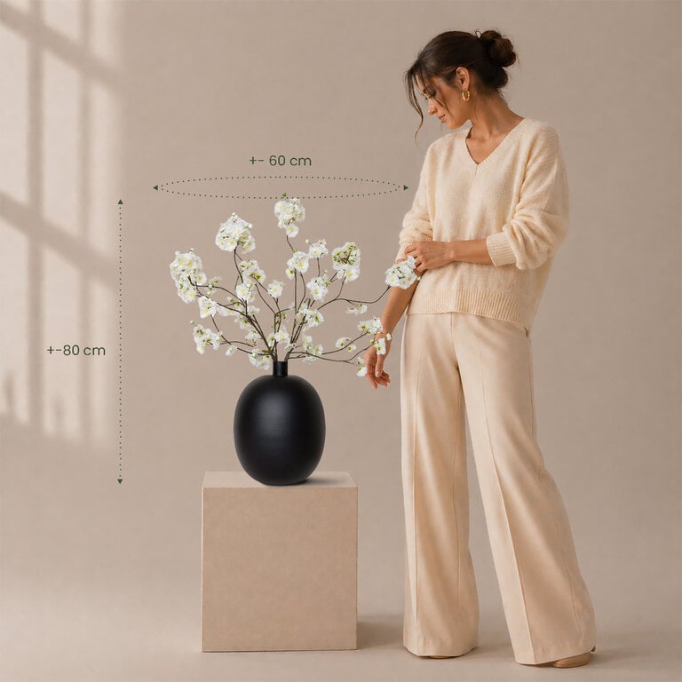 Zijden bloemen boeket Erin Blair is een luchtig boeket met witte bloesem.