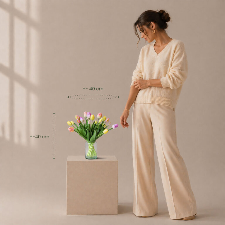 Kunstboeket Tulip Nova is een klein boeket met gele, roze en paarse tulpen.