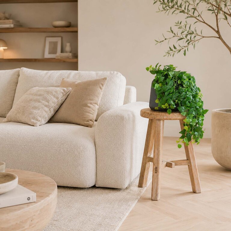 Kunstplant hangend Philodendron met groene bladeren is een hangplant met een natuurgetrouwe uitstraling en een lengte van 50 cm.