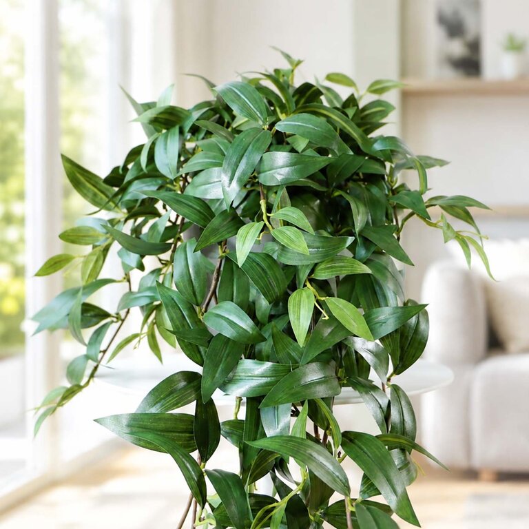 Kunstplant hangend Tradescantia met groene bladeren is een hangplant met een natuurgetrouwe uitstraling en een lengte van 105 cm.