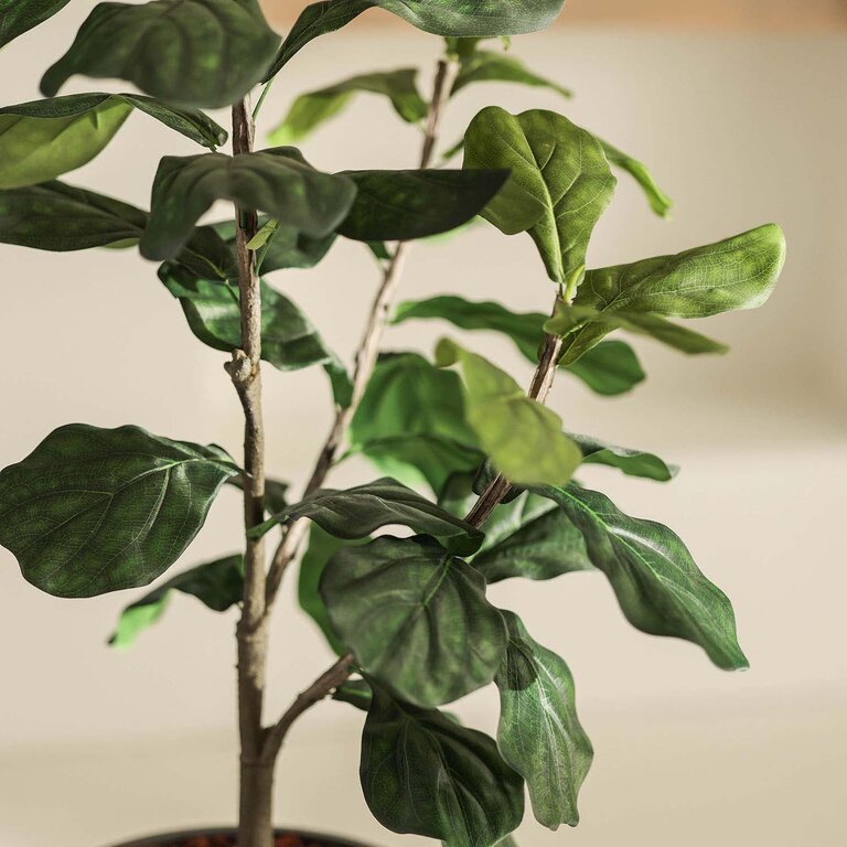 Kunstplant Ficus Lyrata met groene bladeren is een middelgrote kunstplant in binnenpot met een natuurgetrouwe uitstraling en een hoogte van 120 cm.