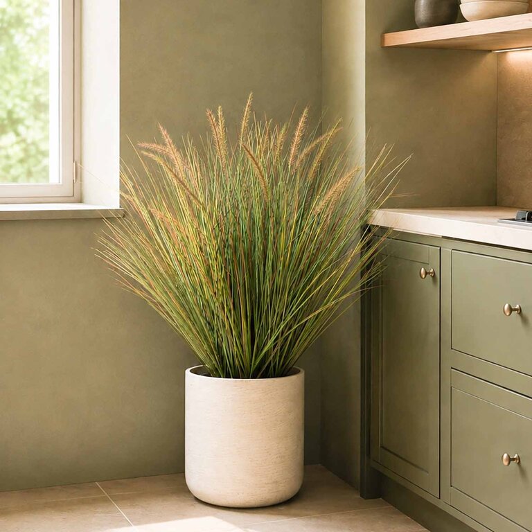 Kunstplant Pennisetum gras is een kunstgras in binnenpot met een natuurgetrouwe uitstraling en een hoogte van 99 cm.