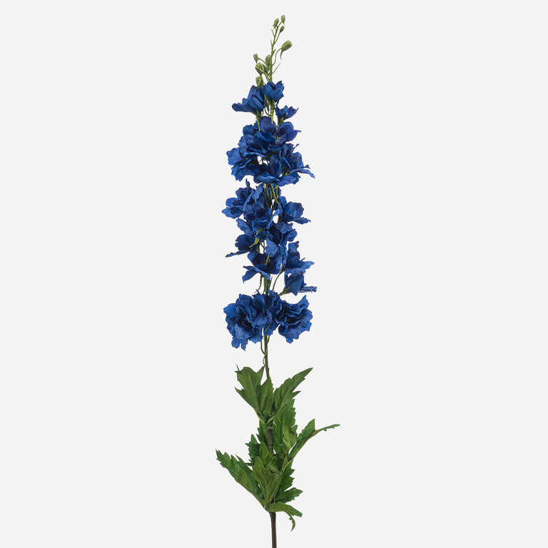Kunststeel Delphinium met blauwe zijden bloemen en groene bladeren is een kunststeel met een natuurgetrouwe uitstraling en een lengte van 90 cm.