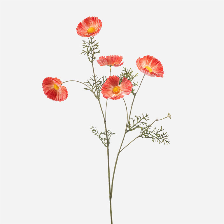 Kunststeel Cosmos met oranje zijden bloemen en groene bladeren is een kunststeel met een natuurgetrouwe uitstraling en een lengte van 70 cm.
