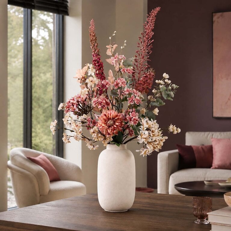 Zijden bloemen boeket Nora Ember is een groot en zacht herfstboeket van kunstbloemen in roze, beige en crème tinten.