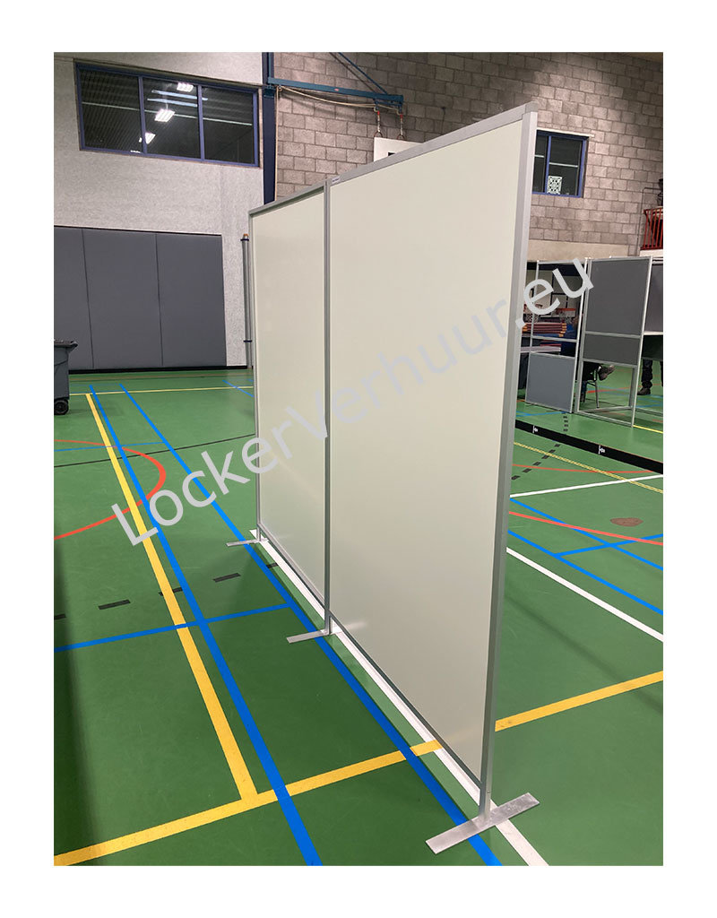 LockerVerhuur.eu Afzetwand - 120cm. breed / 185 cm. hoog