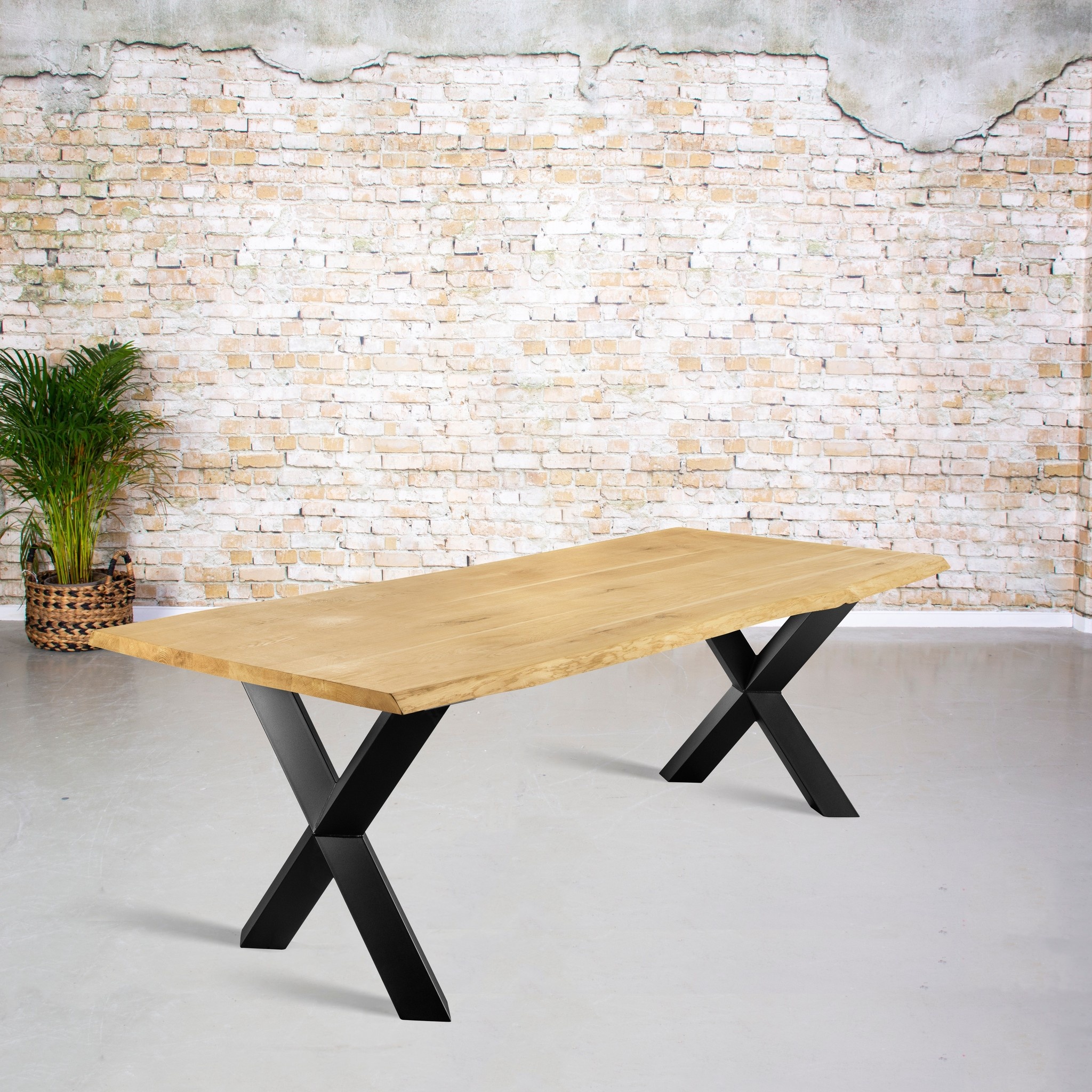 Massiver Eichen-Esstisch|X-U-H-A-N Bein